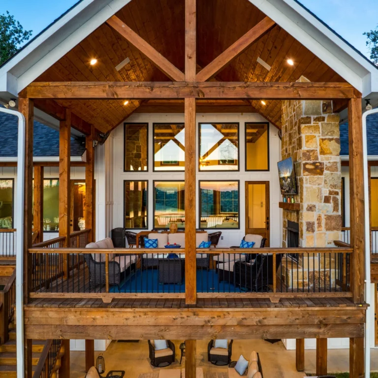 A special buyer will find this 
home at Camp Cypress Trail 🤤
:::
#etxphotographer #etxrealestate #realestatephotography #lakecypresssprings #realestatephotographer