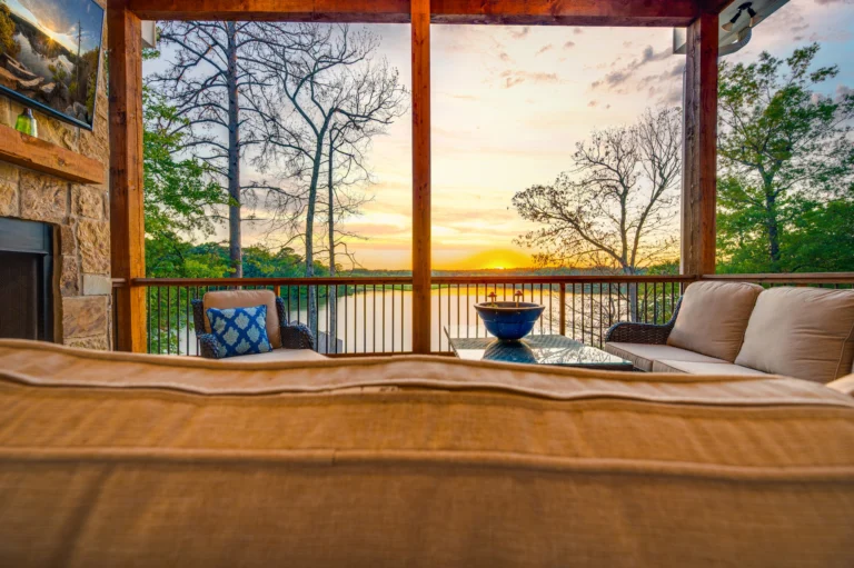 A special buyer will find this 
home at Camp Cypress Trail 🤤
:::
#etxphotographer #etxrealestate #realestatephotography #lakecypresssprings #realestatephotographer